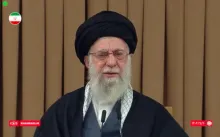  آیت‌الله خامنه‌ای بر خلاف تبلیغات رسانه‌ای، در سخنان ضبط شده خود، صرفاً به تکریم از بسیج و جایگاه آن و ضرورت اتحاد و حمایت از دولت و سخنان مرسوم پرداخت و وارد مصادیق خاص داخلی و بین المللی نشد.