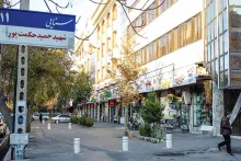  نقشه هایتان در گعده در خیابان سنایی تهران به نتیجه نمیرسد مراقب خود باشید. رییستان به مصلحت فعلاً نمیرود.