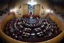 خبرهای موثق به عبدی مدیا حاکیست نمایندگان مجلس خبرگان رهبری در حال بررسی گزینه هایی برای انتخاب رهبر سوم جمهوری اسلامی هستند و علاوه بر آن گزینه هایی که در حال شور هستند.