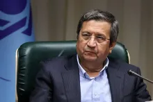  همتی خطاب به ترامپ: ارز داریم به قدر کافی هم داریم/ منابعی در اختیار داریم که به دلایل مختلف امکان اعلام جزئیات آن‌ها وجود ندارد